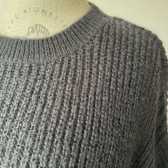 Oversized black knitted sweater 
Size: XS - Picture 6 of 8